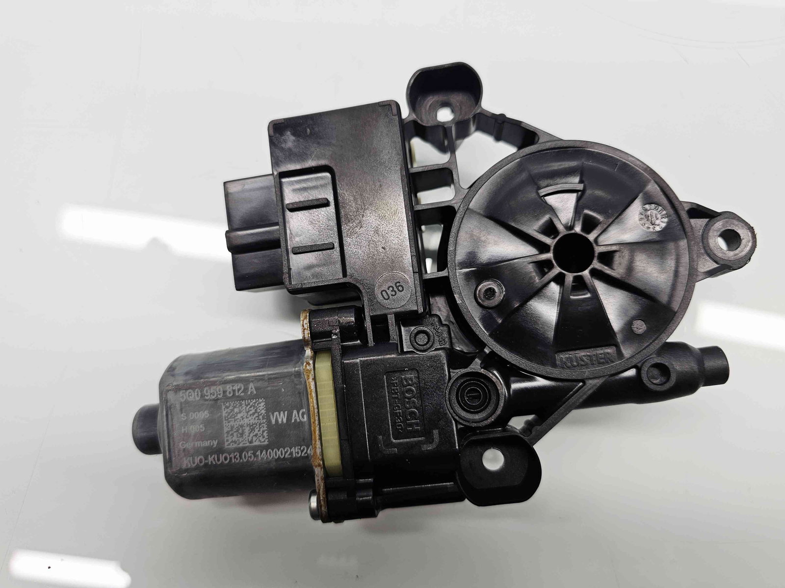 Motoras geam dreapta spate Volkswagen Golf 7 (5G) [Fabr 2014-prezent] - imagine 4