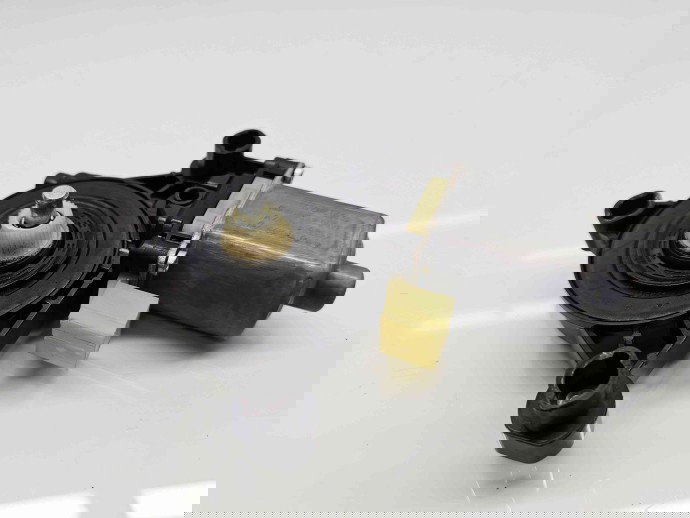 Motoras geam stanga fata Volkswagen Golf 7 (5G) [Fabr 2014-prezent]