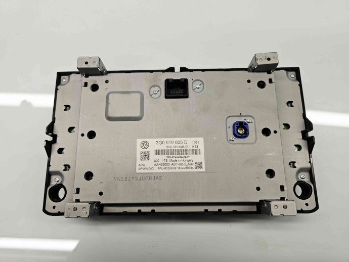  Radio CD cu navigatie Volkswagen Passat B8 (3G2) [Fabr 2015-prezent] 3G0919605D