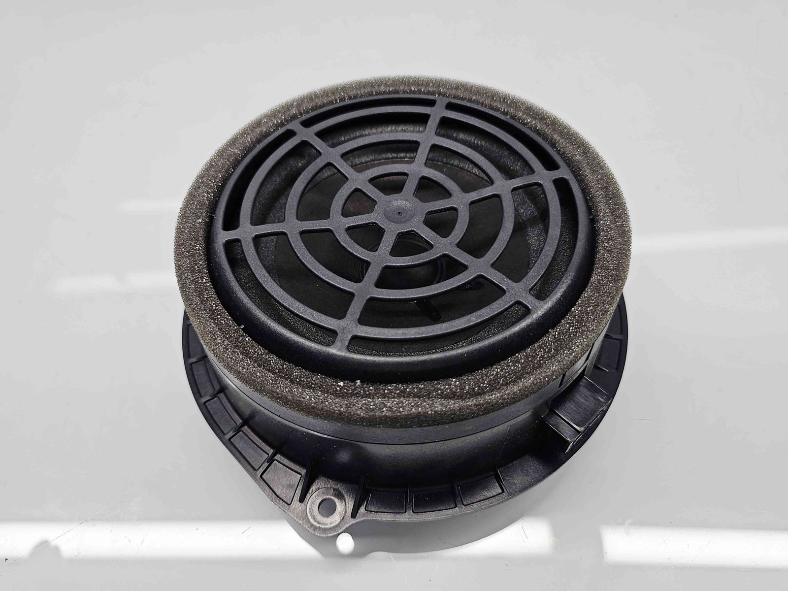 Boxa stanga spate Audi A7 Sportback (4GA) [Fabr 2011-2017] 4G0035411 - imagine 1