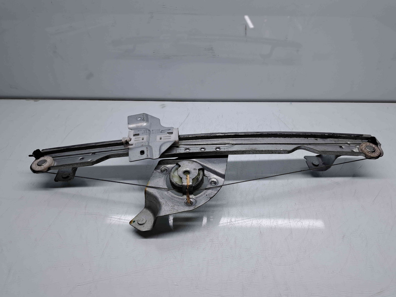 Macara electrica geam dreapta fata Dacia Duster [Fabr 2010-2017] - imagine 1