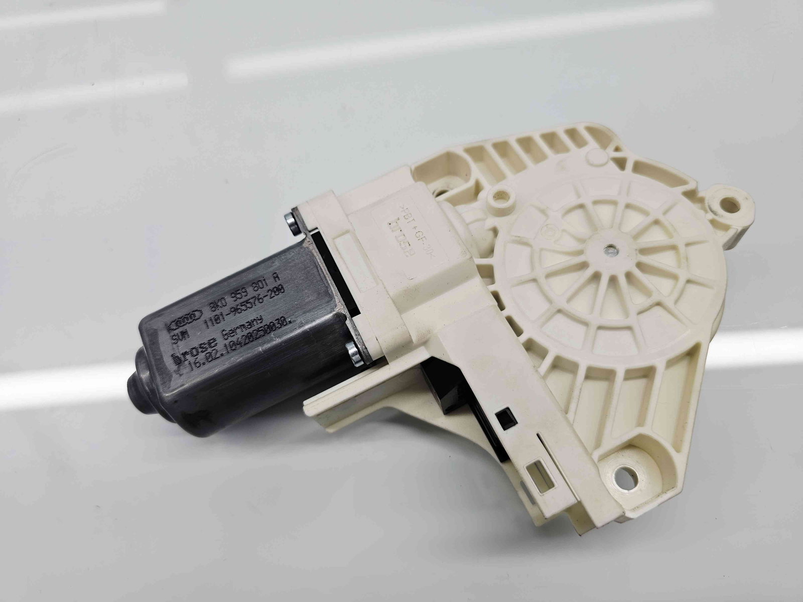 Motoras geam stanga fata Audi A4 (8K5, B8) Avant [Fabr 2008-2015] - imagine 4