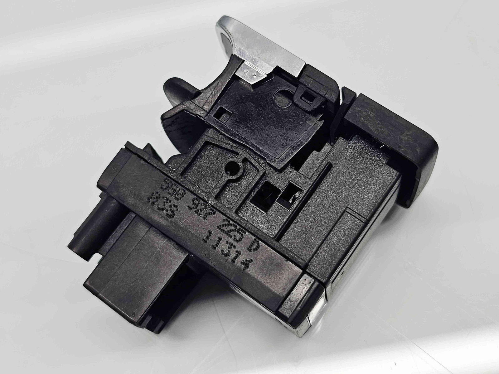 Buton frana de mana Volkswagen Golf 7 (5G) [Fabr 2014-prezent] 5G0927225D - imagine 3