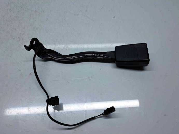  Capsa centura stanga fata Volkswagen Touran (1T1, 1T2) [Fabr 2003-2010] Facelift 1T0857755C
