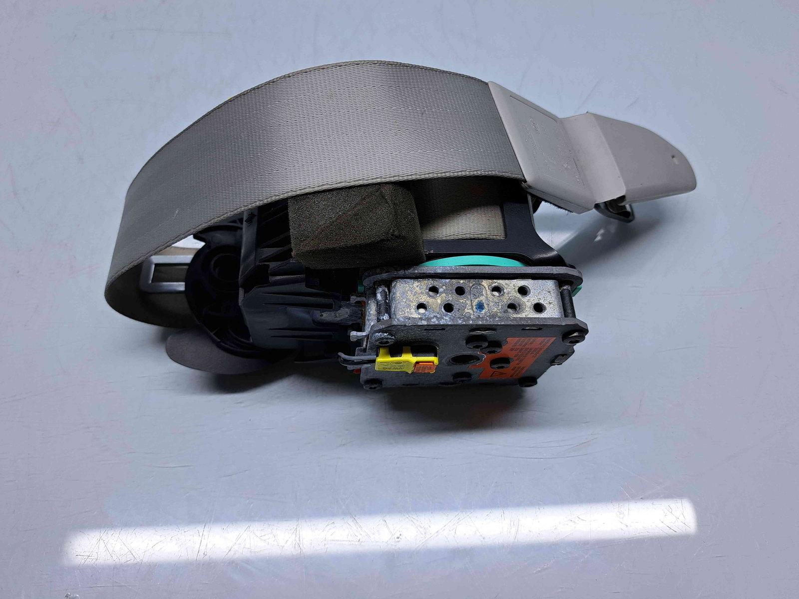 Centura stanga fata Audi A7 Sportback (4GA) [Fabr 2011-2017] 4G8857705F - imagine 4