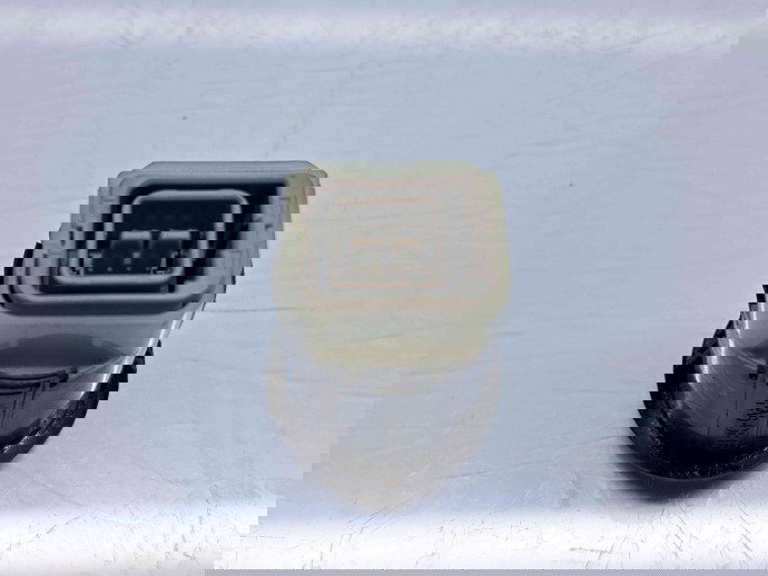  Conector auxiliar USB Nissan Qashqai Facelift (2) [Fabr 2009-2013] OEM