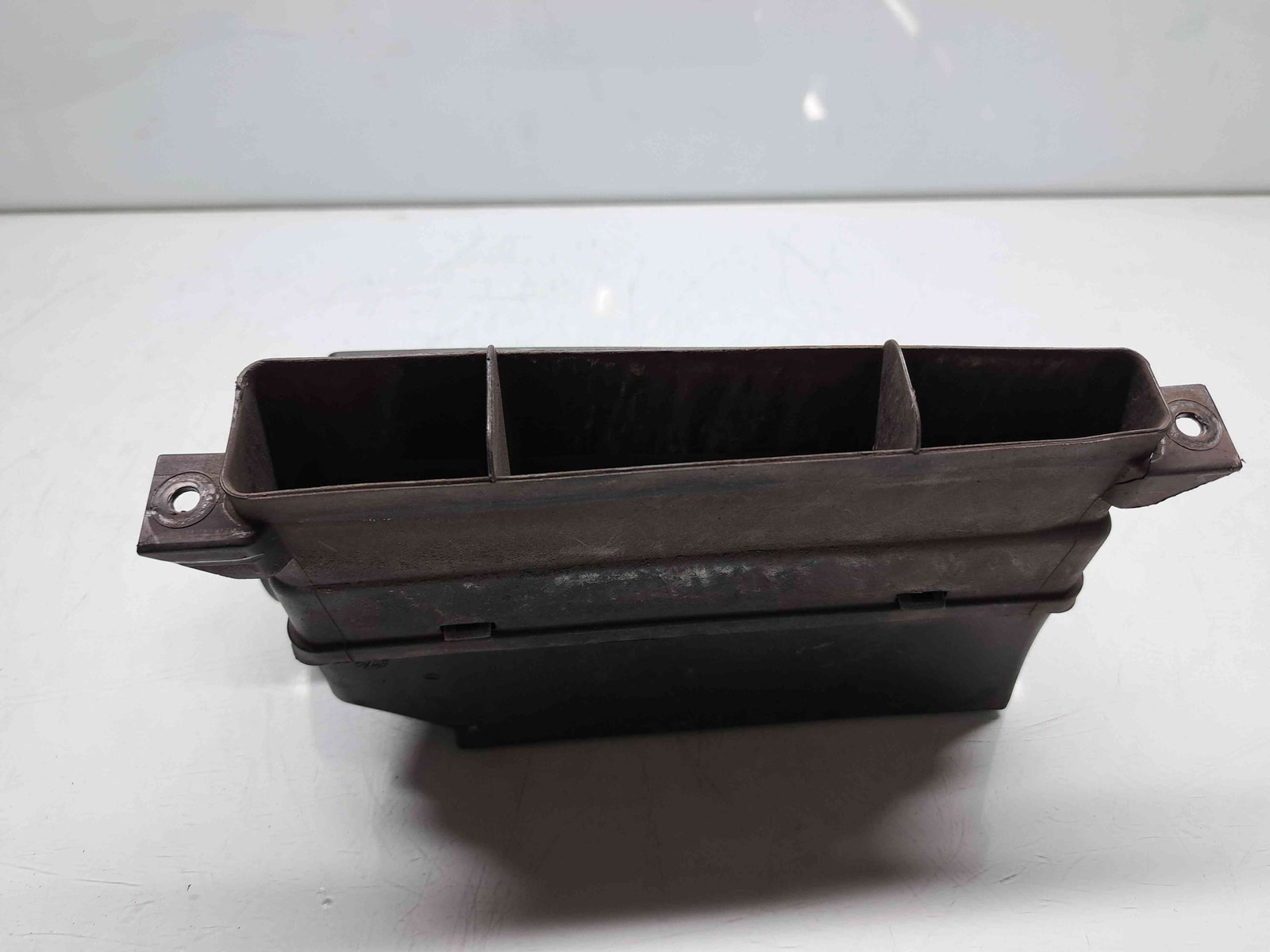 Difuzor captare aer Skoda Superb II Combi (3T5) Facelift [Fabr 2009-2015] - imagine 3