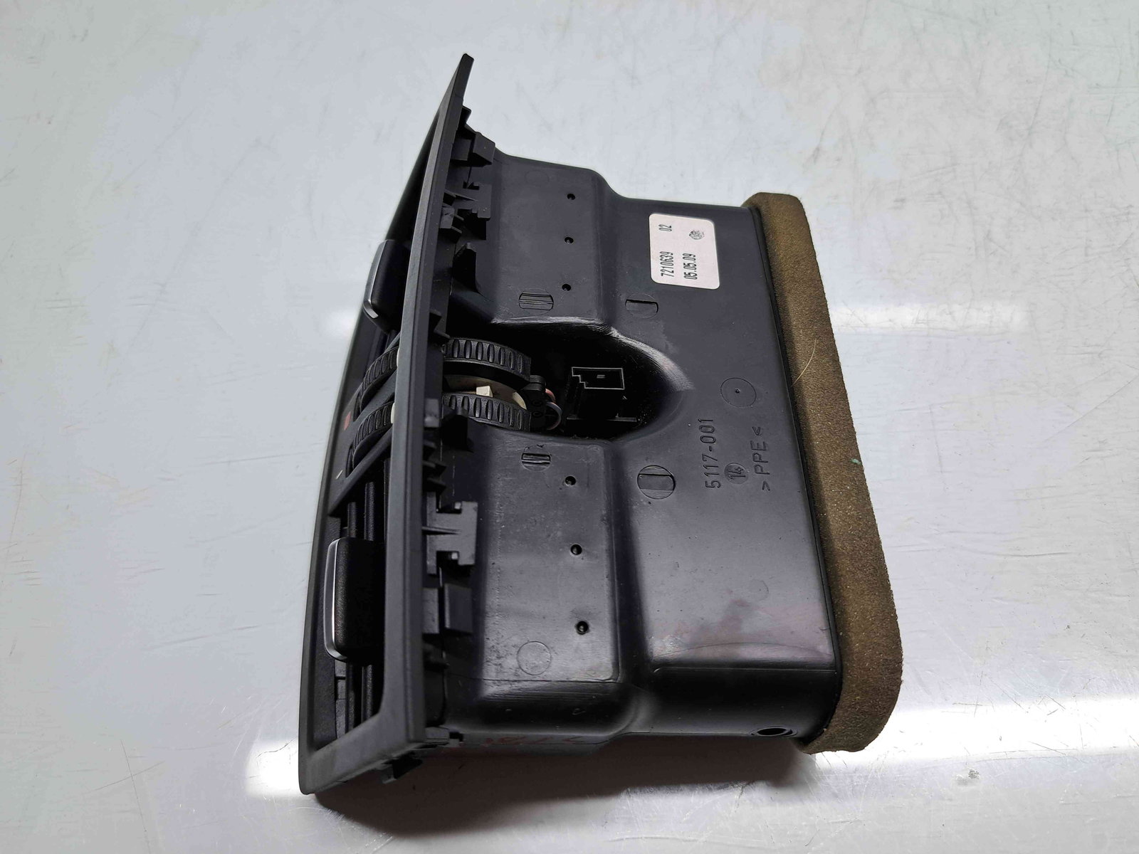 Grila aerisire spate Bmw 3 (E90) [Fabr 2005-2011] 7129556 - imagine 2