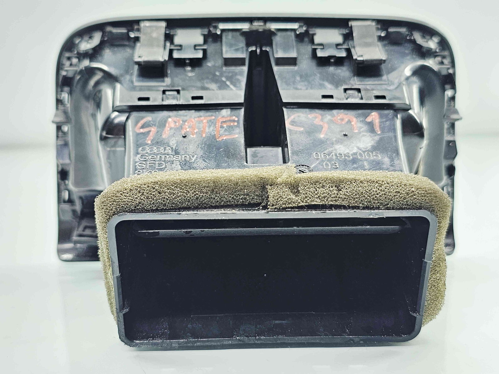 Grila aerisire spate Audi A4 (8K5, B8) Avant [Fabr 2008-2015] 8K0819203 - imagine 4