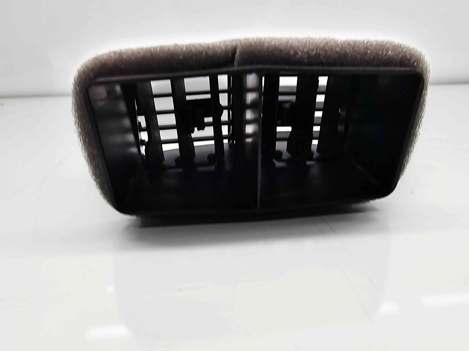 Grila aerisire spate Ford Mondeo 5 Hatchback [Fabr 2014-2022] DA73-19C570-A - imagine 3