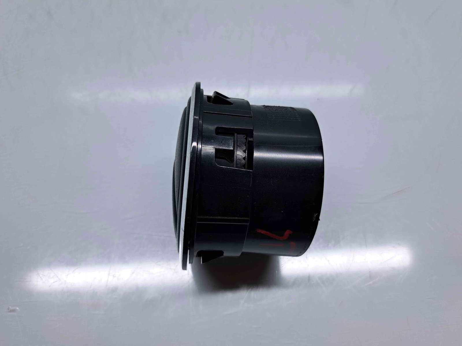 Grila aerisire stanga Dacia Sandero 2 [Fabr 2012-prezent] 687604194R - imagine 2