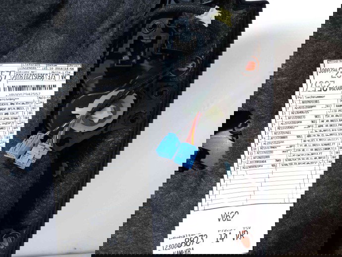 Tapiterie usa dreapta fata OEM Mercedes E220 W213 2.0 2016-2021