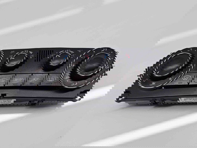  Panou comanda clima Mercedes Clasa C (W203) [Fabr 2000-2007] A2038304085