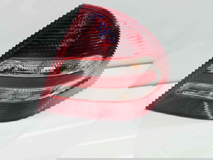  Stop aripa dreapta Mercedes Clasa C (W203) [Fabr 2000-2007] 2038202064