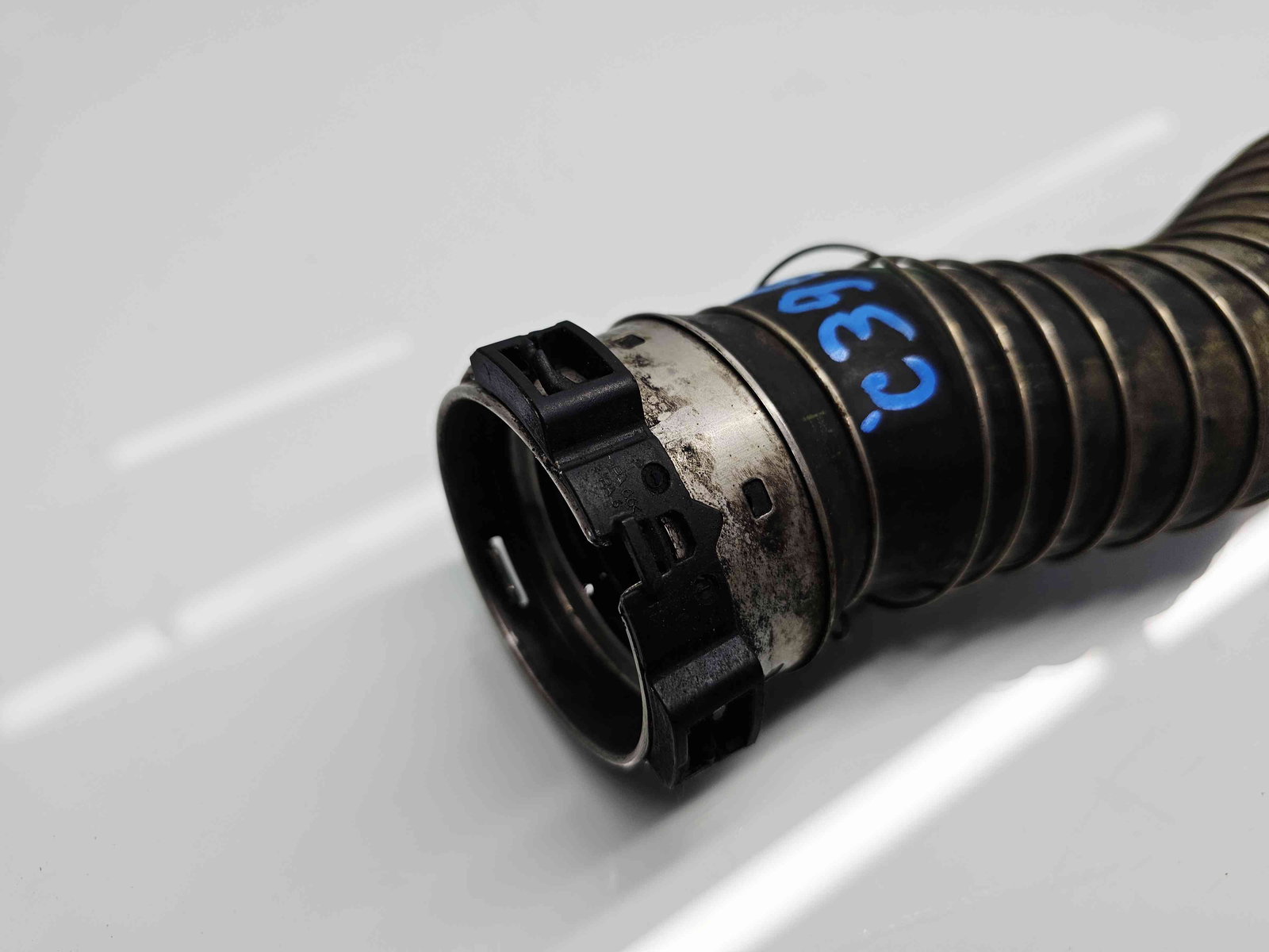 Tub intercooler Bmw 3 (E90) [Fabr 2005-2011] OEM 2.0D N47D20 105KW / 143CP - imagine 2