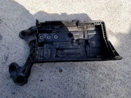 Suport baterie Volkswagen Passat B8 (3G2) [Fabr 2015-prezent] 5Q0915321K 1.6 TDI DCXA 88KW / 120CP