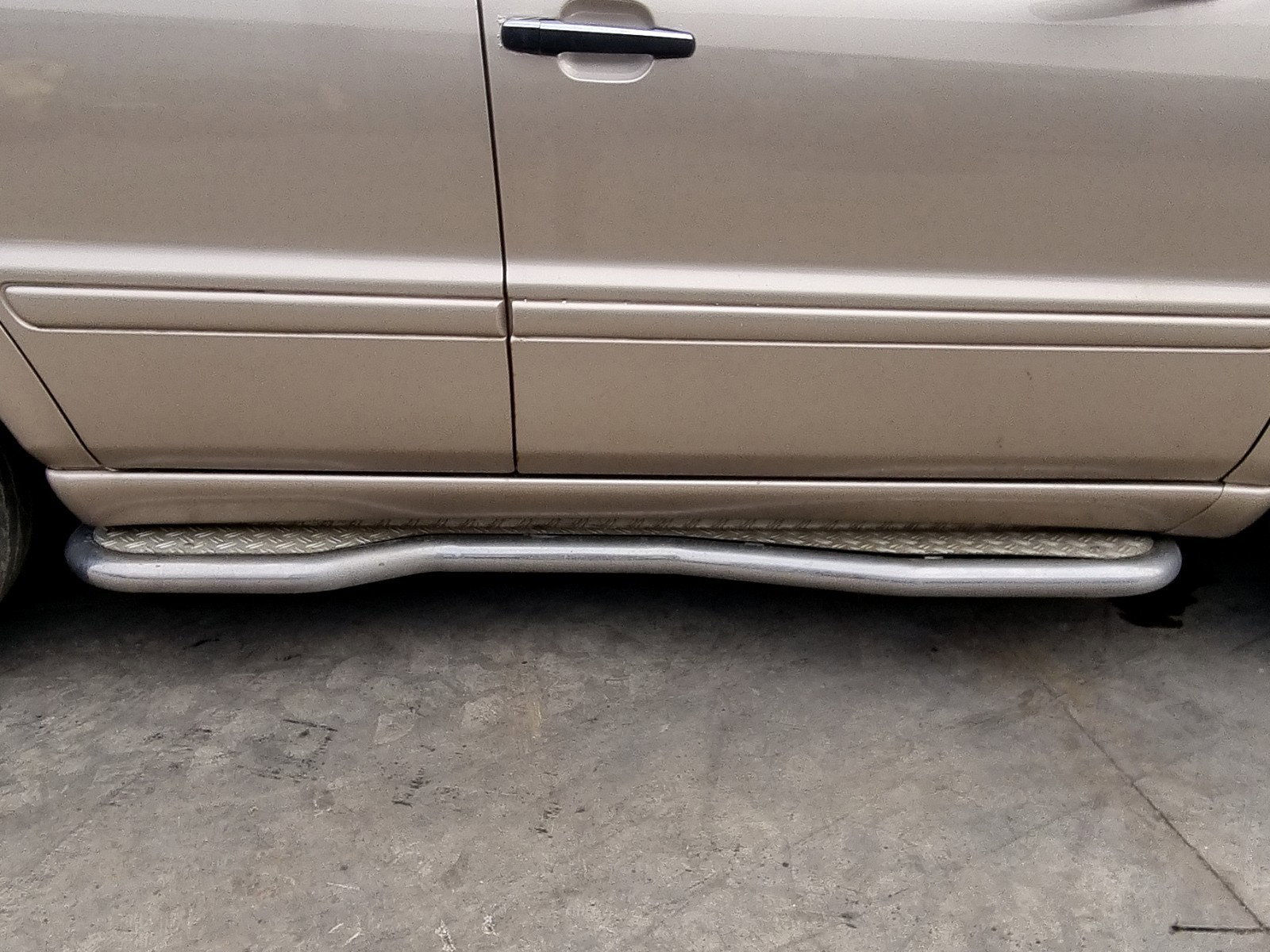 Prag lateral dreapta Mercedes Clasa ML (W163) [Fabr 1998-2005] 2.7 CDI 612963 120KW / 163CP - imagine 1