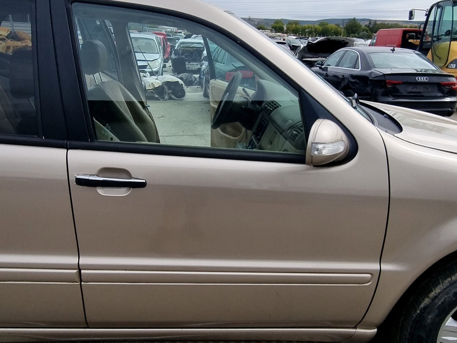 Usa dreapta fata Mercedes Clasa ML (W163) [Fabr 1998-2005] 2.7 CDI 612963 120KW / 163CP - imagine 1