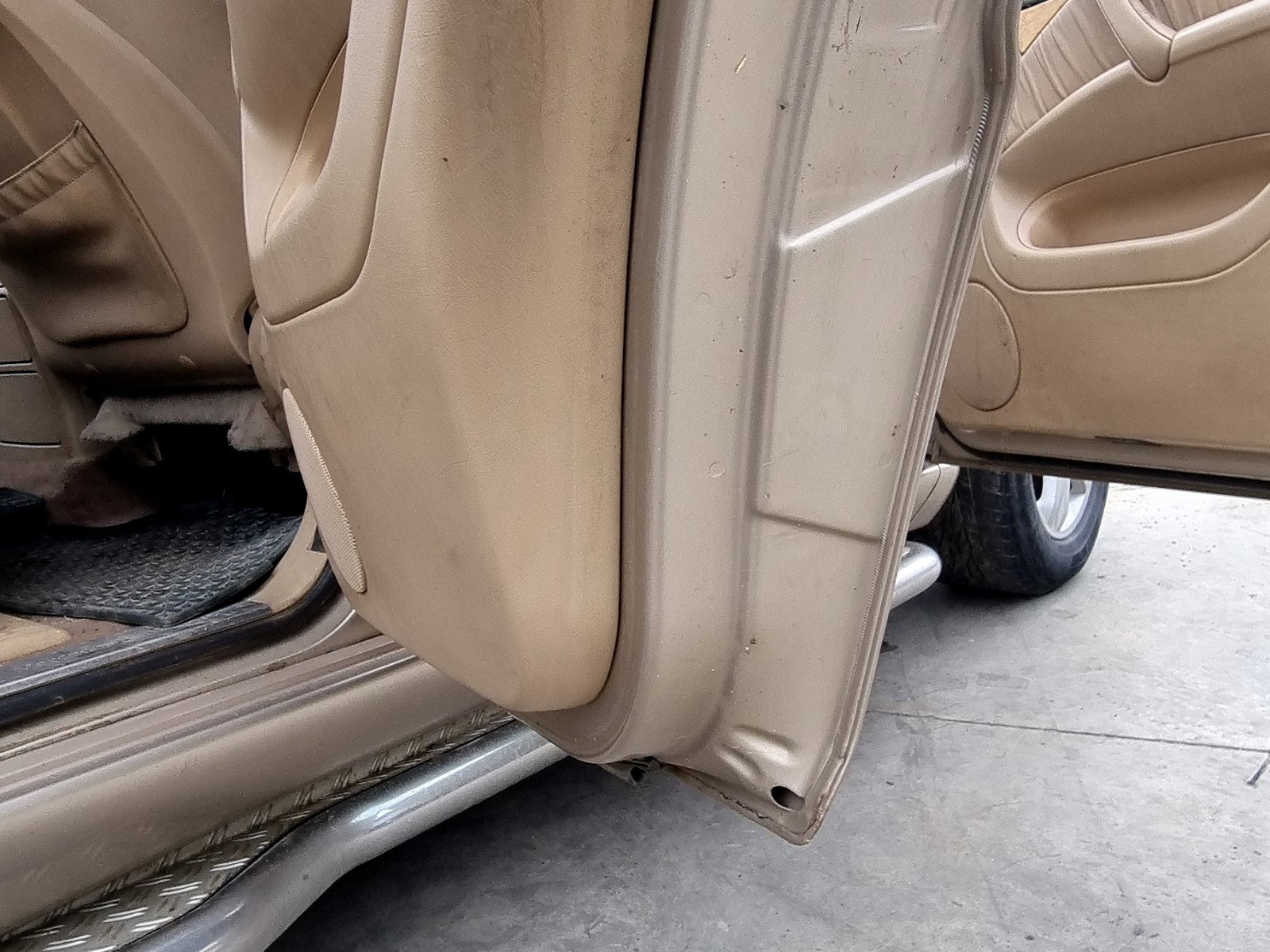 Usa dreapta spate Mercedes Clasa ML (W163) [Fabr 1998-2005] 2.7 CDI 612963 120KW / 163CP - imagine 2