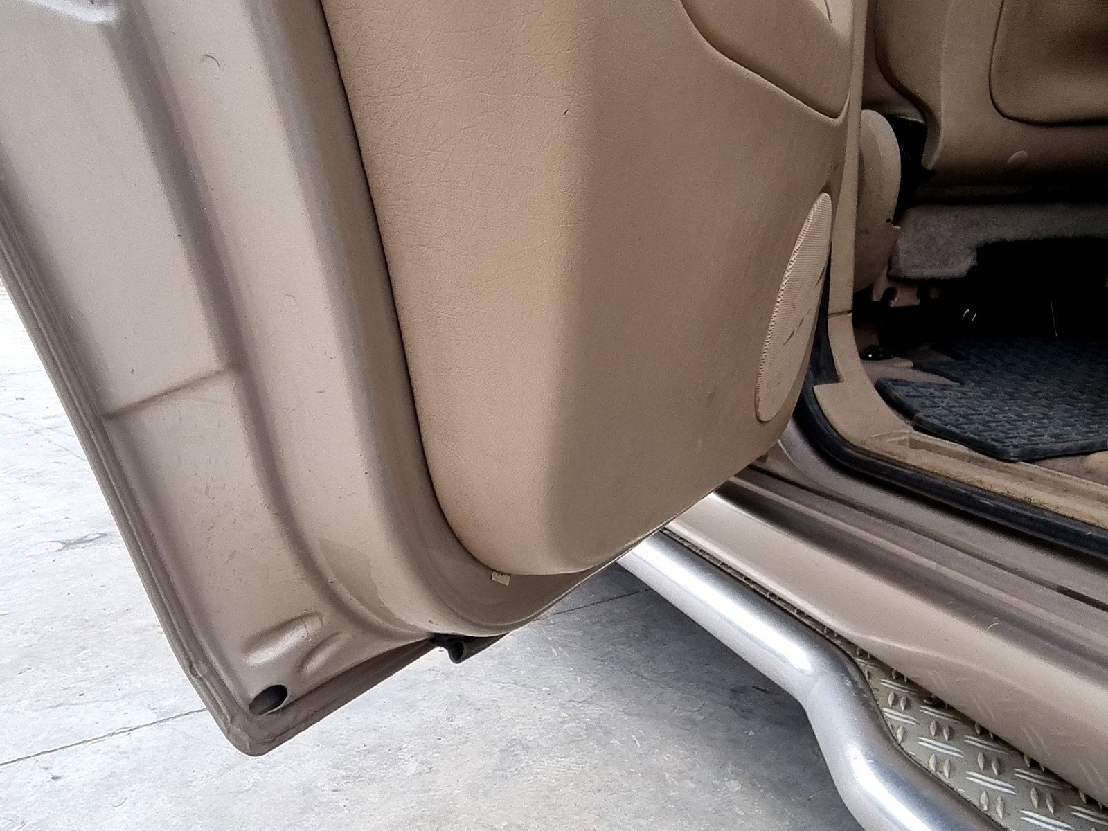 Usa stanga spate Mercedes Clasa ML (W163) [Fabr 1998-2005] 2.7 CDI 612963 120KW / 163CP - imagine 2