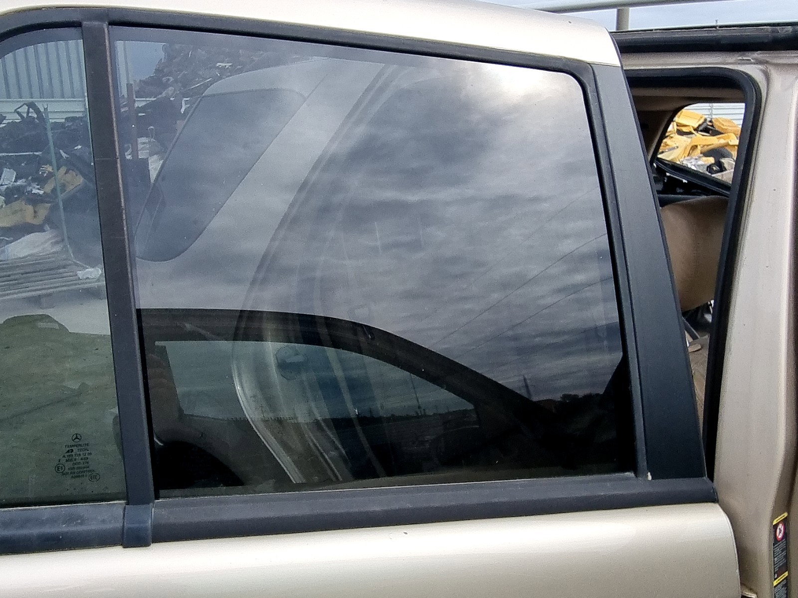 Geam usa dreapta spate Mercedes Clasa ML (W163) [Fabr 1998-2005] 2.7 CDI 612963 120KW / 163CP