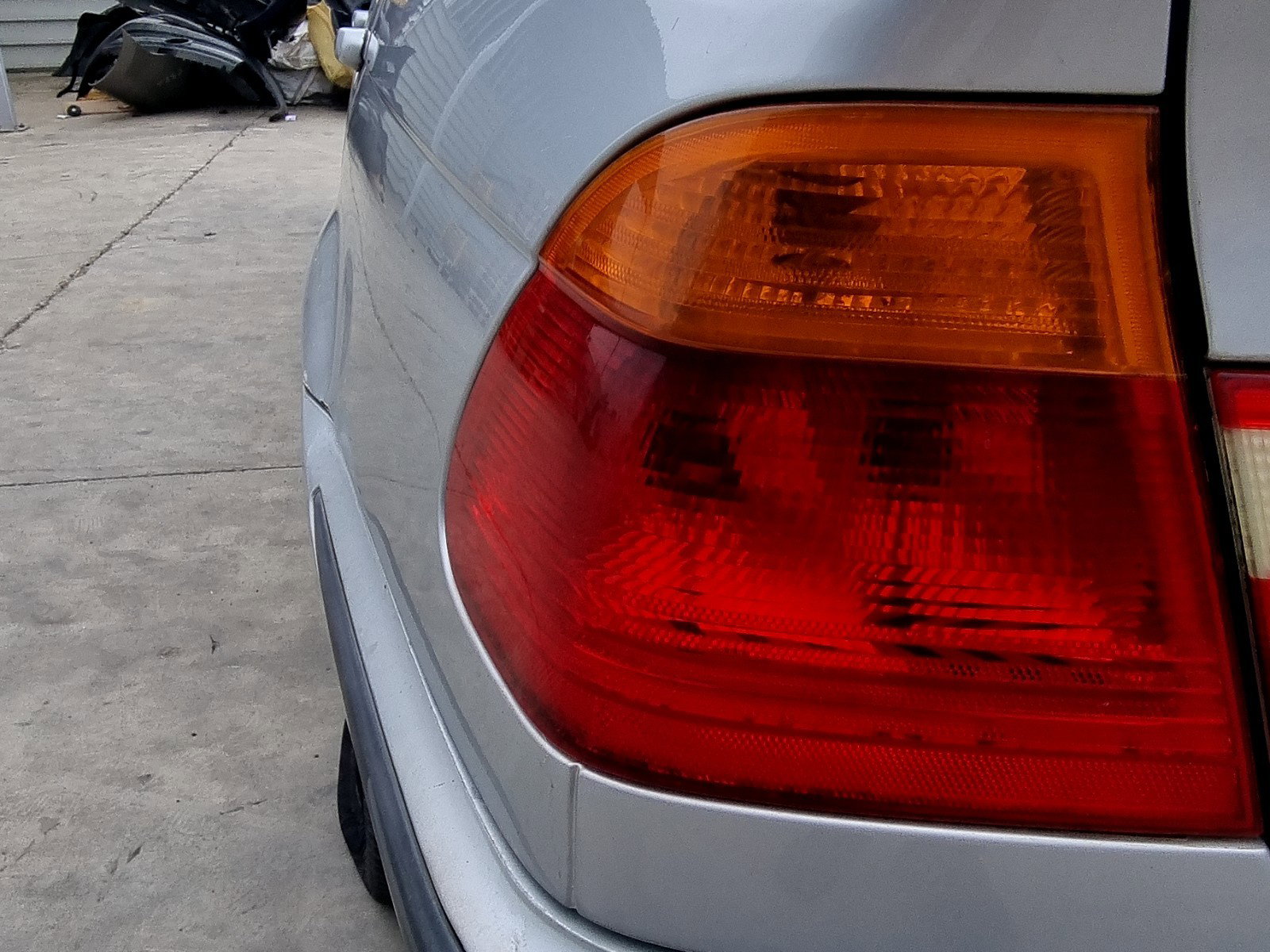 Stop aripa stanga Bmw 3 (E46) [Fabr 1998-2005] 1.9 M43B 87KW / 118CP - imagine 1