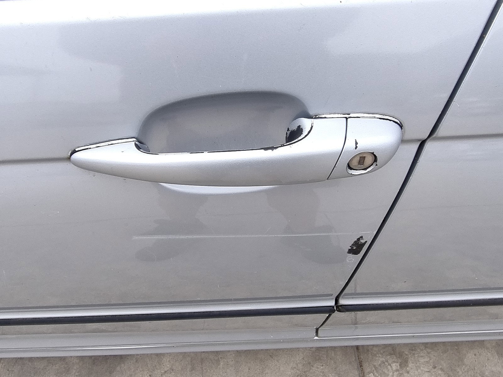 Maner usa stanga fata Bmw 3 (E46) [Fabr 1998-2005] 1.9 M43B 87KW / 118CP