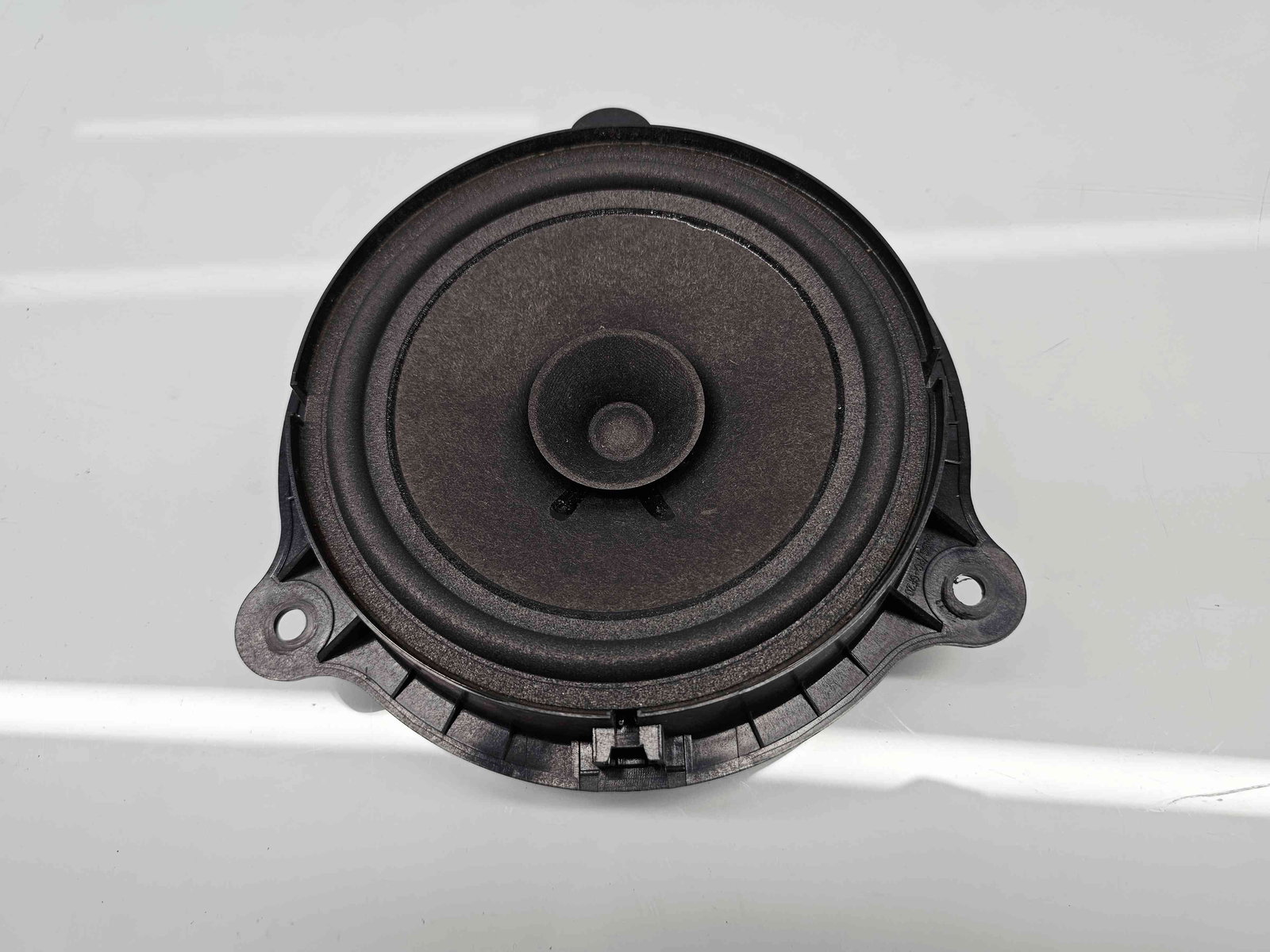 Boxa stanga spate Nissan Qashqai Facelift (2) [Fabr 2009-2013] OEM - imagine 1