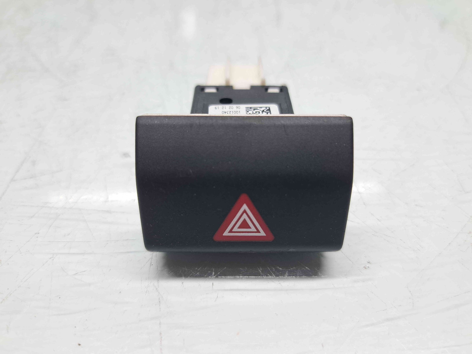 Buton avarii Skoda Superb II Combi (3T5) Facelift [Fabr 2009-2015] 3T0953235D - imagine 1