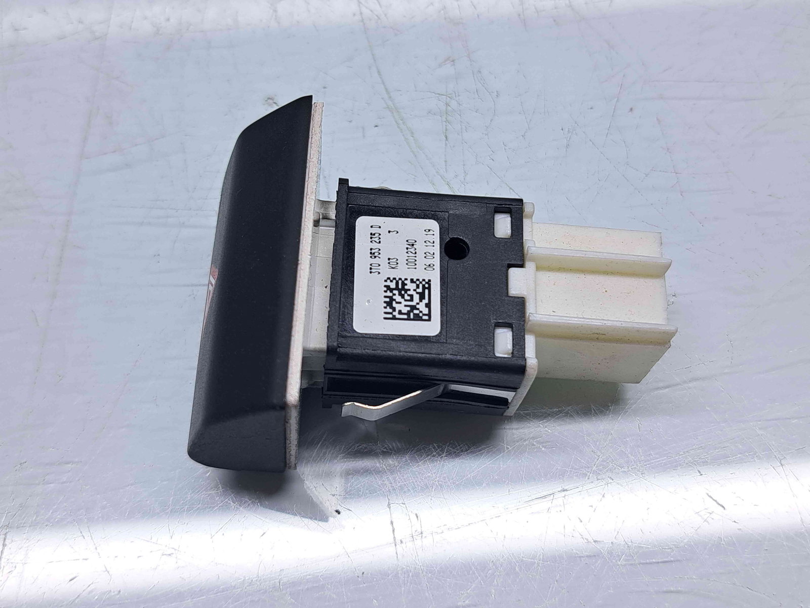 Buton avarii Skoda Superb II Combi (3T5) Facelift [Fabr 2009-2015] 3T0953235D - imagine 2