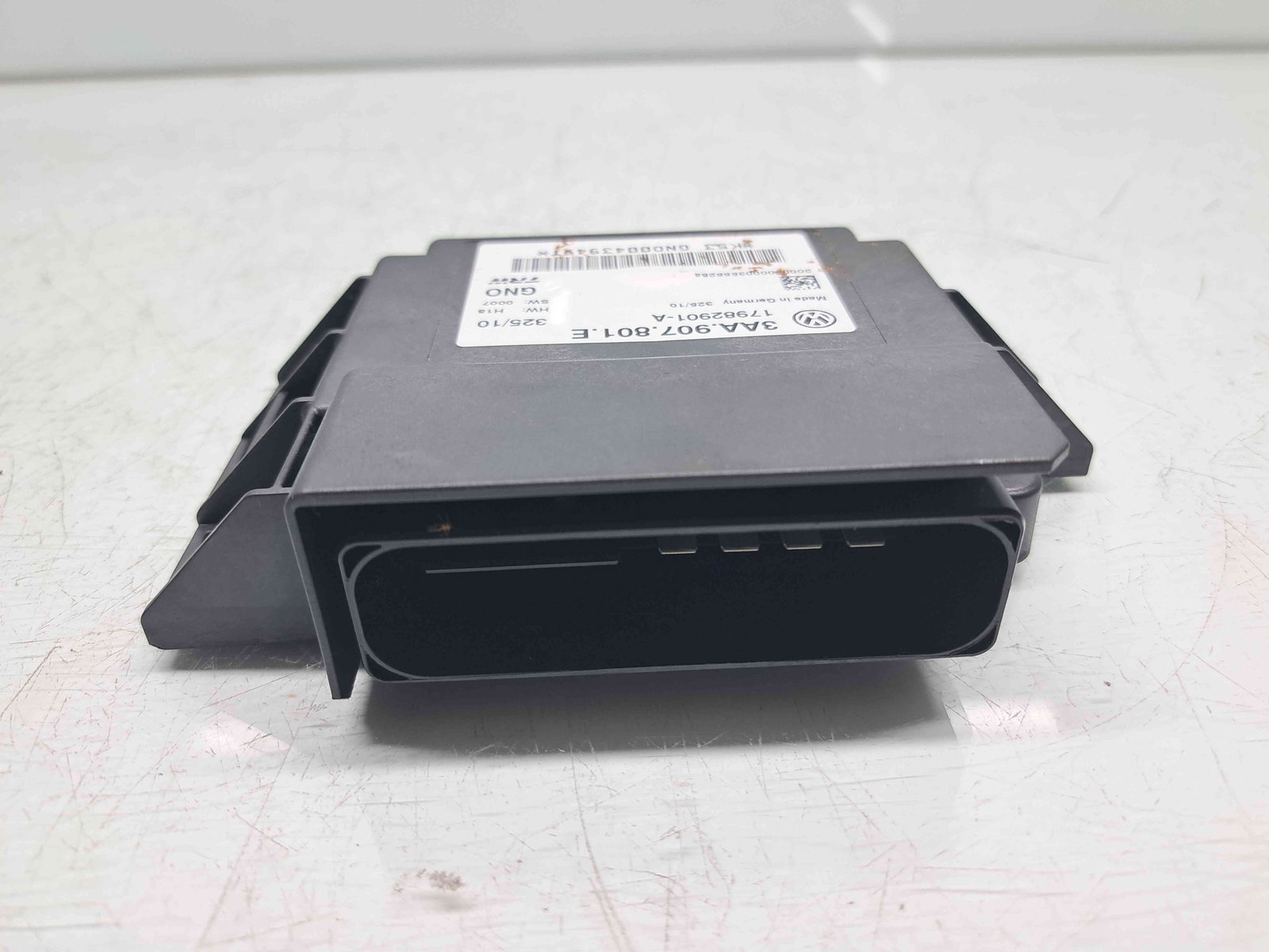 Calculator frana de mana Volkswagen Passat B7 (362) [Fabr 2010-2014] 3AA907801E 2.0 TDI CFFB 103KW / 140CP - imagine 2