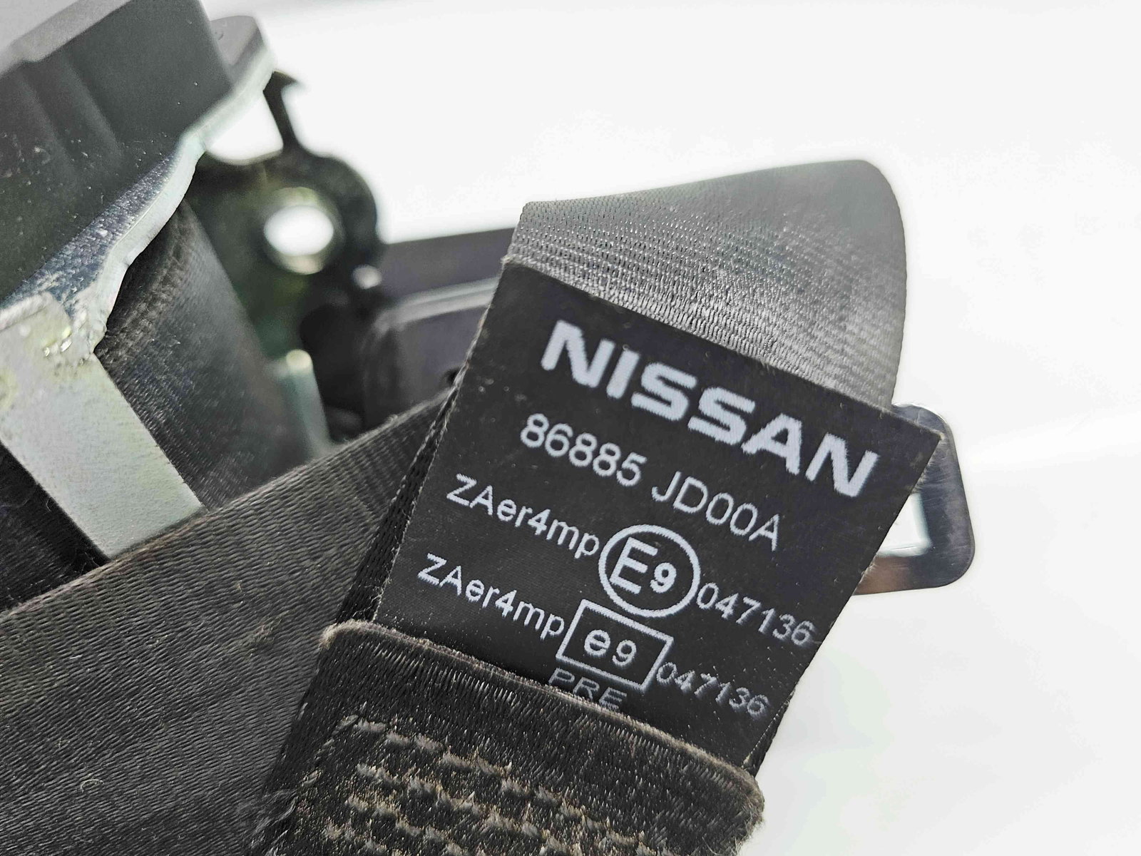 Centura stanga fata Nissan Qashqai Facelift (2) [Fabr 2009-2013] 86885JD00A - imagine 2