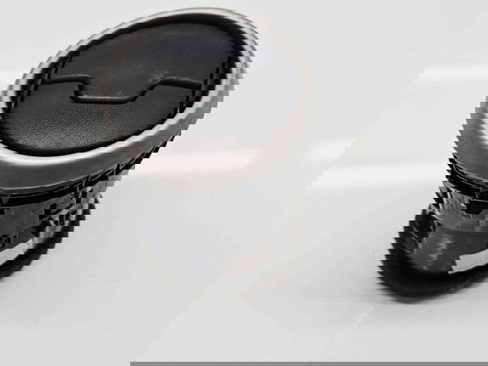  Grila aerisire dreapta Nissan Qashqai Facelift (2) [Fabr 2009-2013] 68760JD10A