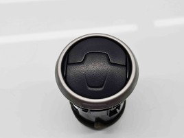  Grila aerisire stanga Nissan Qashqai Facelift (2) [Fabr 2009-2013] 68760JD10A