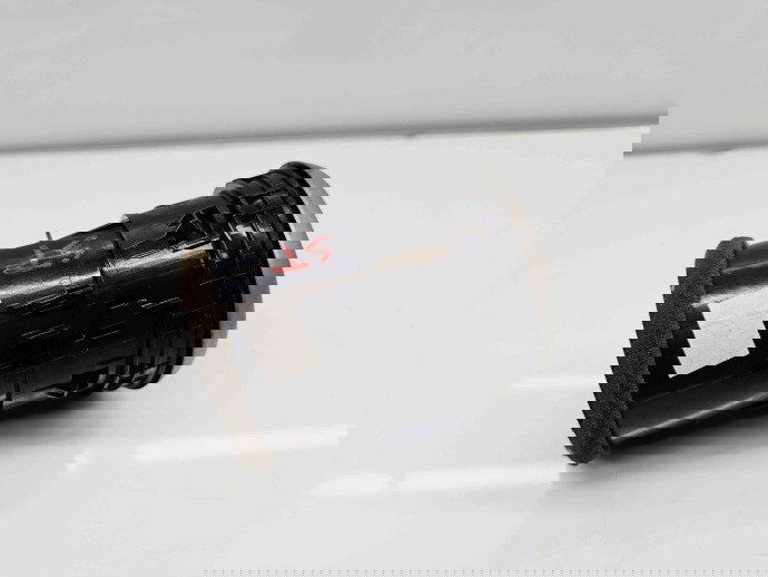  Grila aerisire stanga Nissan Qashqai Facelift (2) [Fabr 2009-2013] 68760JD10A