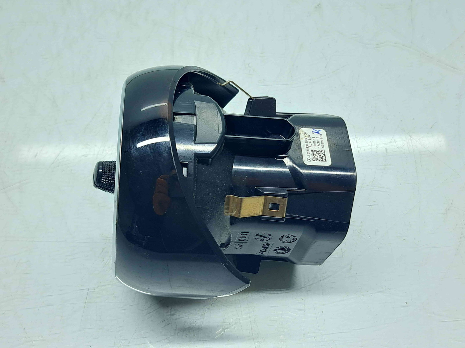 Grila aerisire stanga Mercedes Clasa C Combi (W205) [Fabr 2015-prezent] A2058303604 - imagine 2