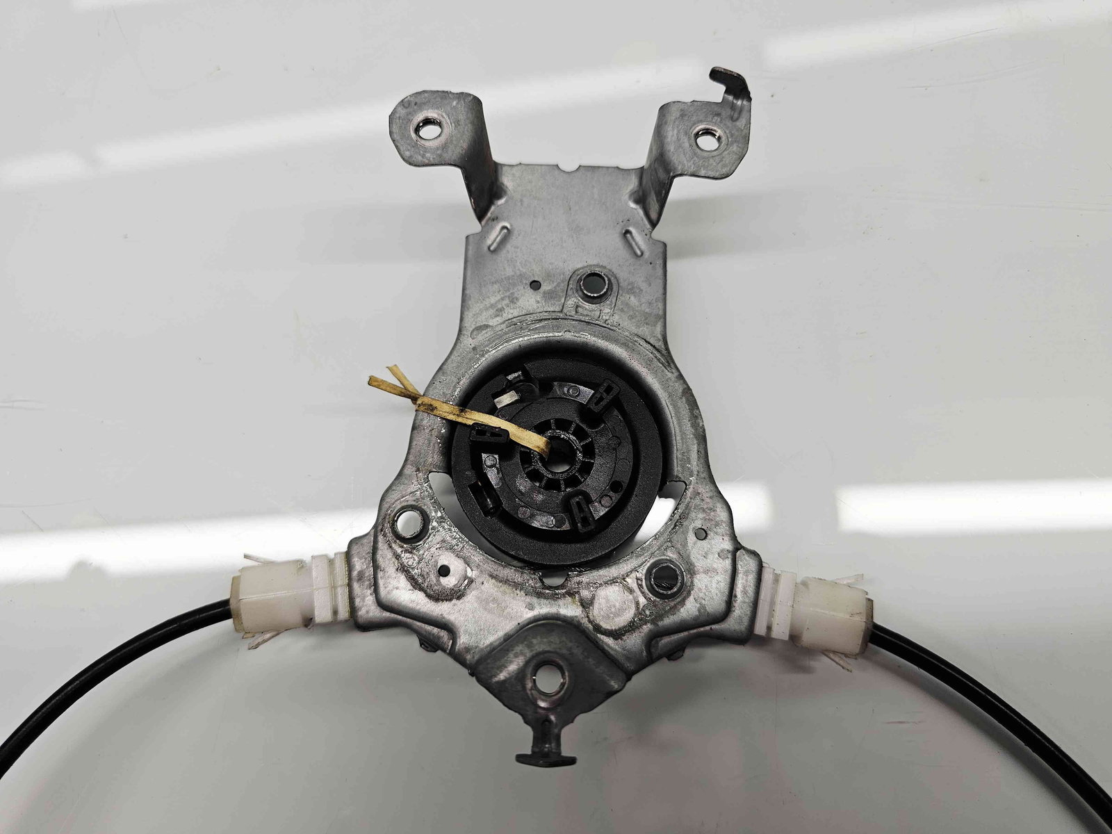 Macara electrica geam dreapta spate Nissan Qashqai Facelift (2) [Fabr 2009-2013] - imagine 2