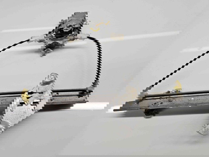 Macara electrica geam dreapta spate Nissan Qashqai Facelift (2) [Fabr 2009-2013]