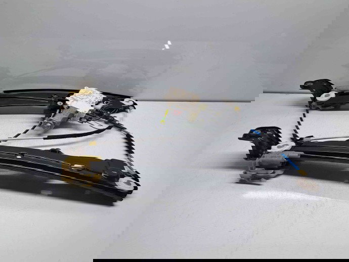 Macara electrica geam stanga fata Nissan Qashqai Facelift (2) [Fabr 2009-2013]