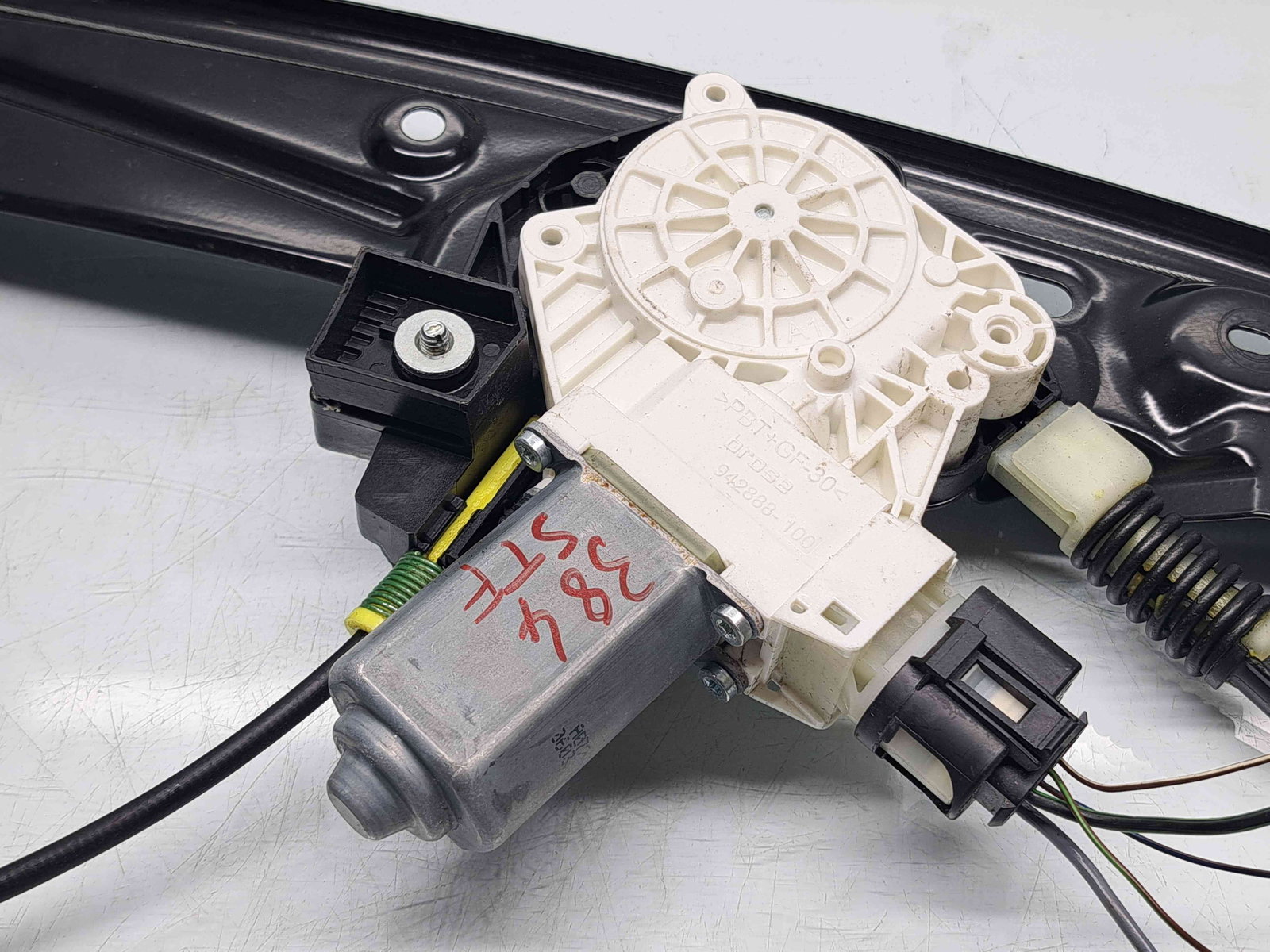 Macara electrica geam stanga fata Nissan Qashqai Facelift (2) [Fabr 2009-2013] - imagine 2