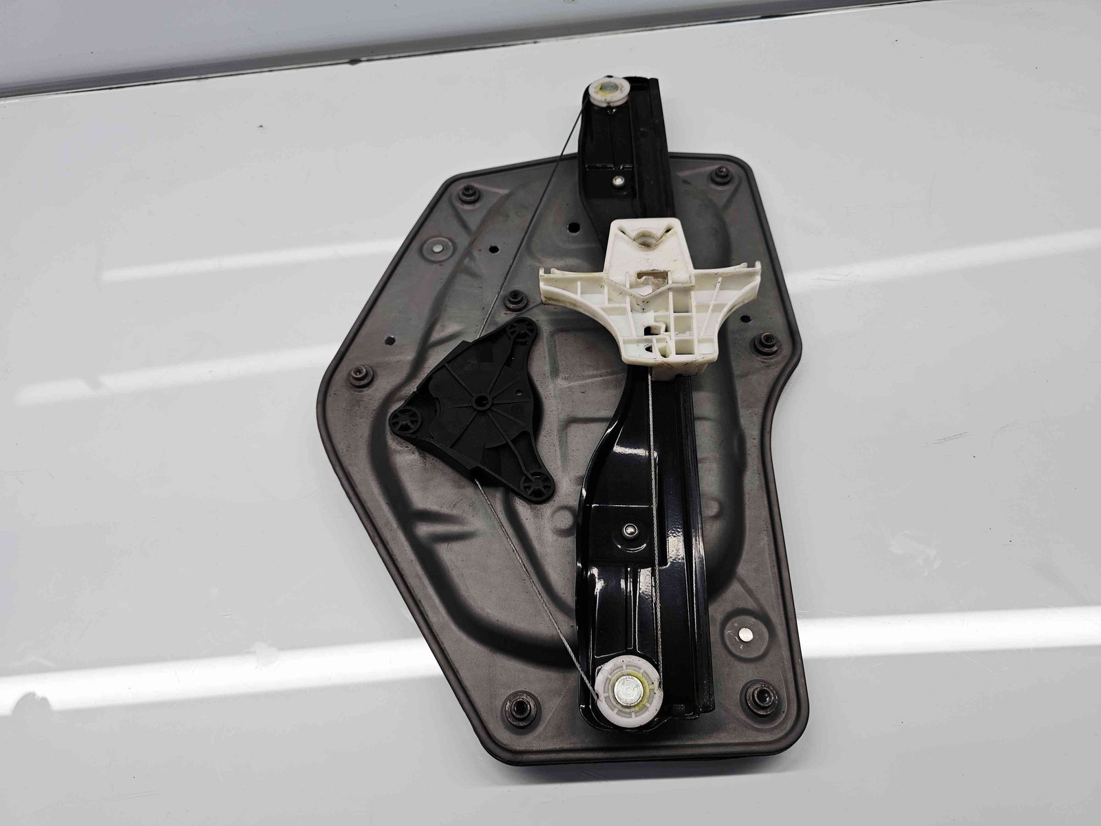 Macara electrica geam stanga spate Skoda Superb II Combi (3T5) Facelift [Fabr 2009-2015] - imagine 4