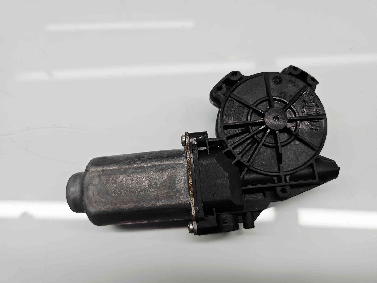 Motoras geam dreapta spate Nissan Qashqai Facelift (2) [Fabr 2009-2013] - imagine 4