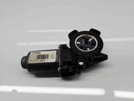 Motoras geam stanga spate Nissan Qashqai Facelift (2) [Fabr 2009-2013]