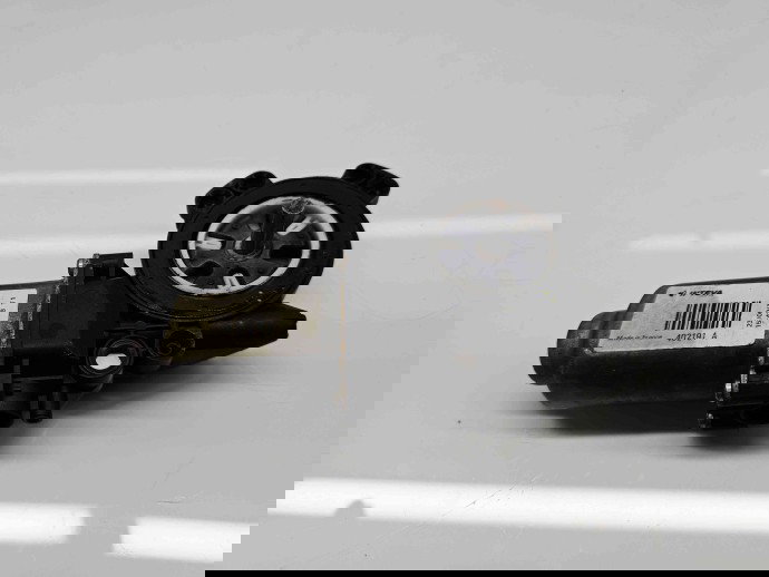 Motoras geam stanga spate Nissan Qashqai Facelift (2) [Fabr 2009-2013]