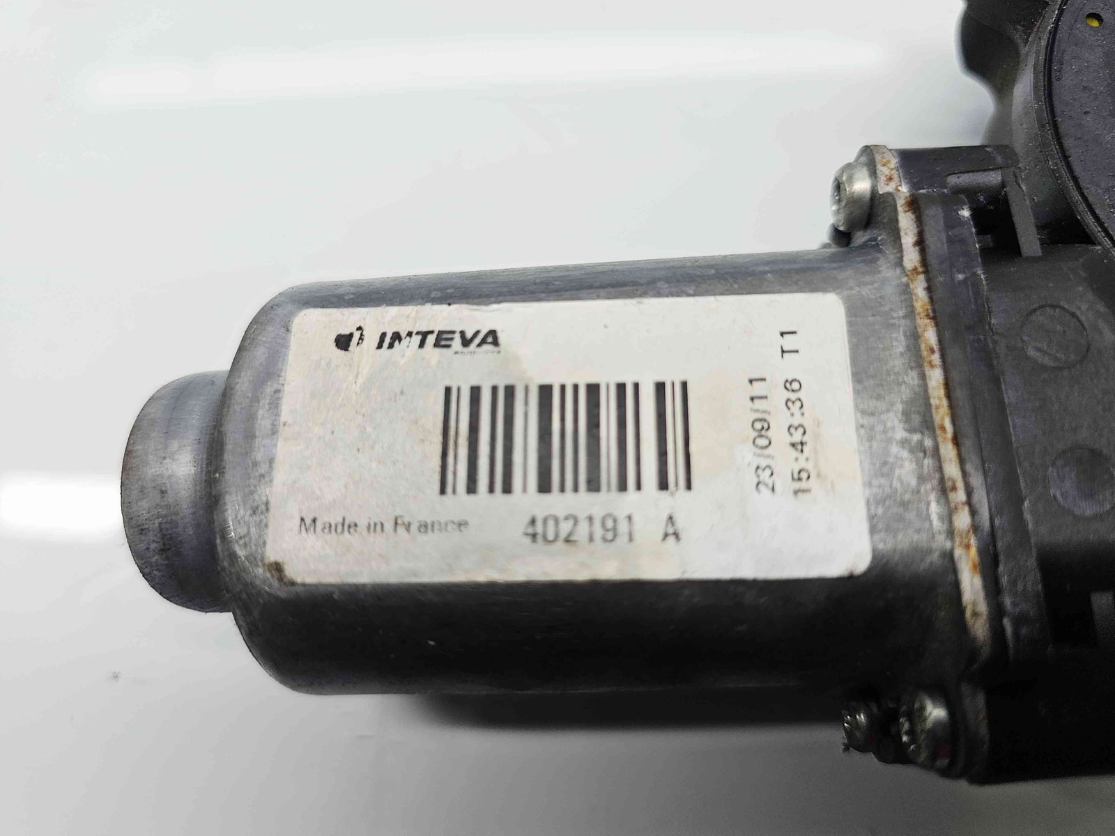 Motoras geam stanga spate Nissan Qashqai Facelift (2) [Fabr 2009-2013] - imagine 2