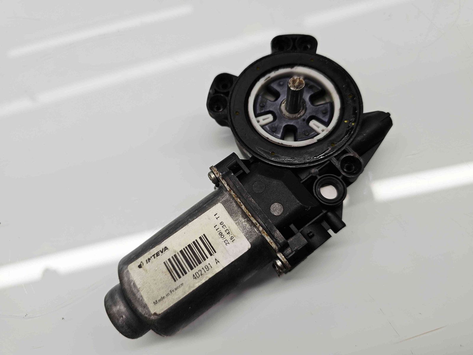 Motoras geam stanga spate Nissan Qashqai Facelift (2) [Fabr 2009-2013] - imagine 5