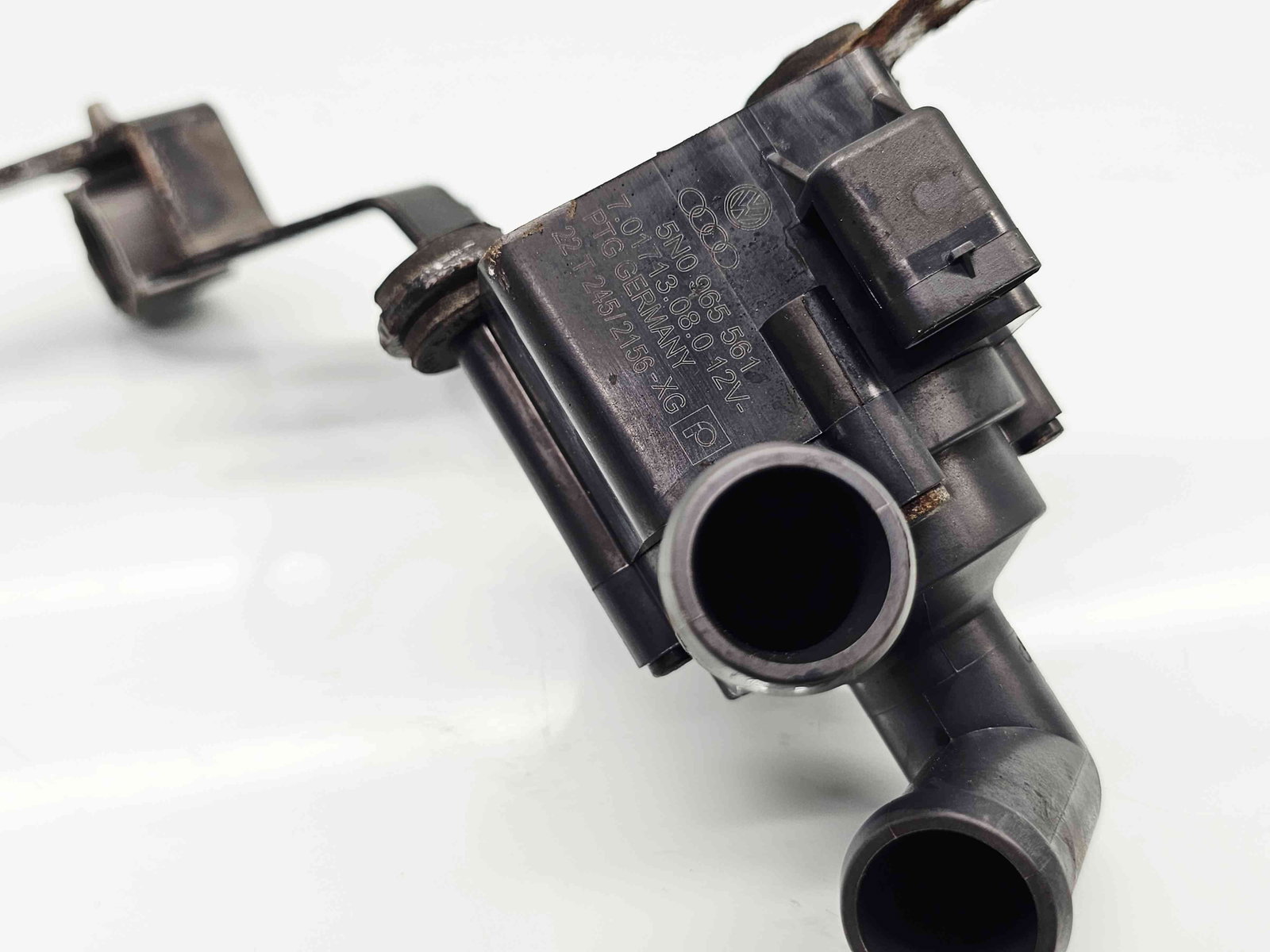 Pompa recirculare apa Volkswagen Transporter 5 Facelift [Fabr 2004-2013] 5N0965561 2.0 TDI CAAC 103KW / 140CP - imagine 3