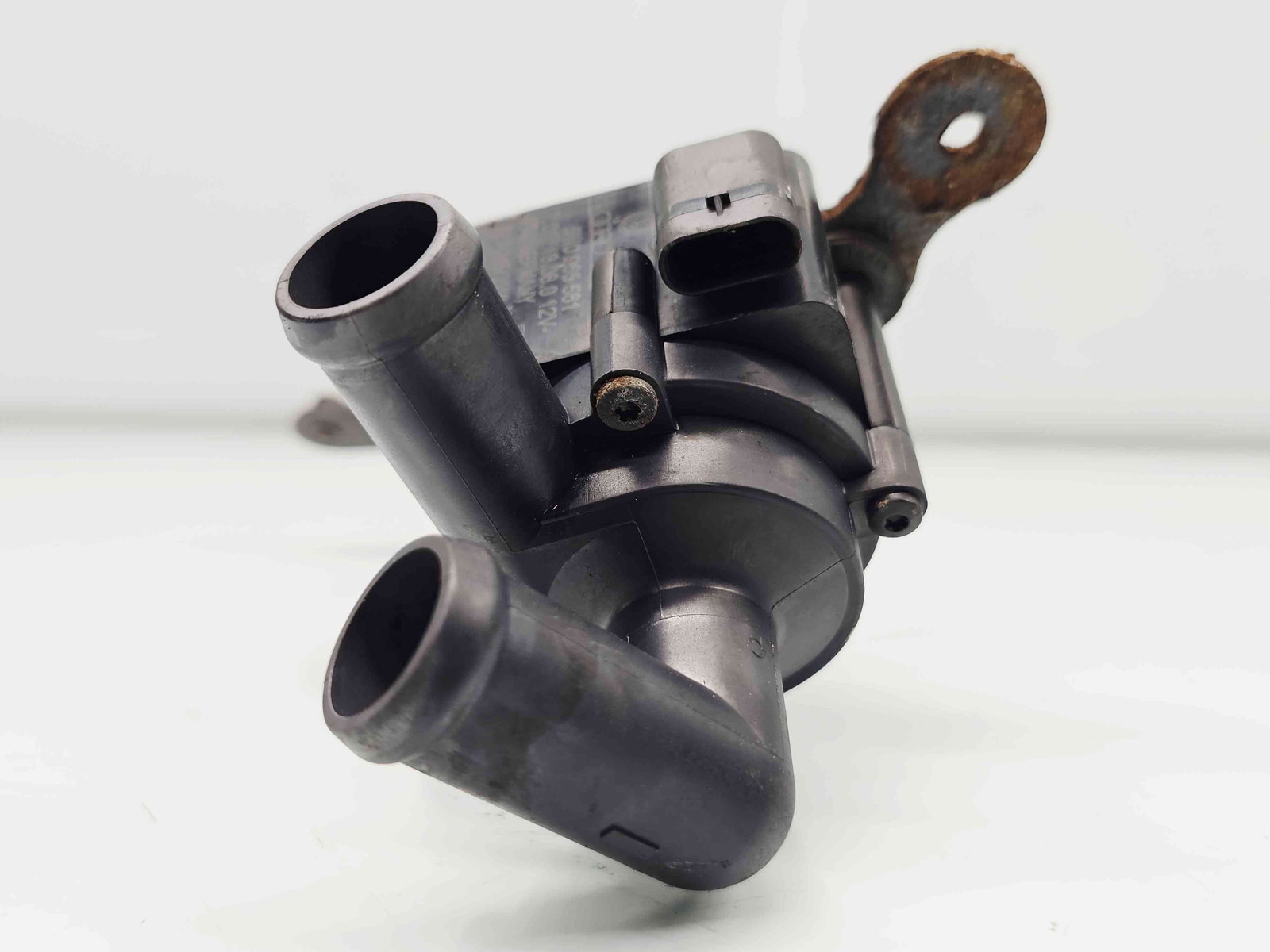 Pompa recirculare apa Volkswagen Transporter 5 Facelift [Fabr 2004-2013] 5N0965561 2.0 TDI CAAC 103KW / 140CP - imagine 4