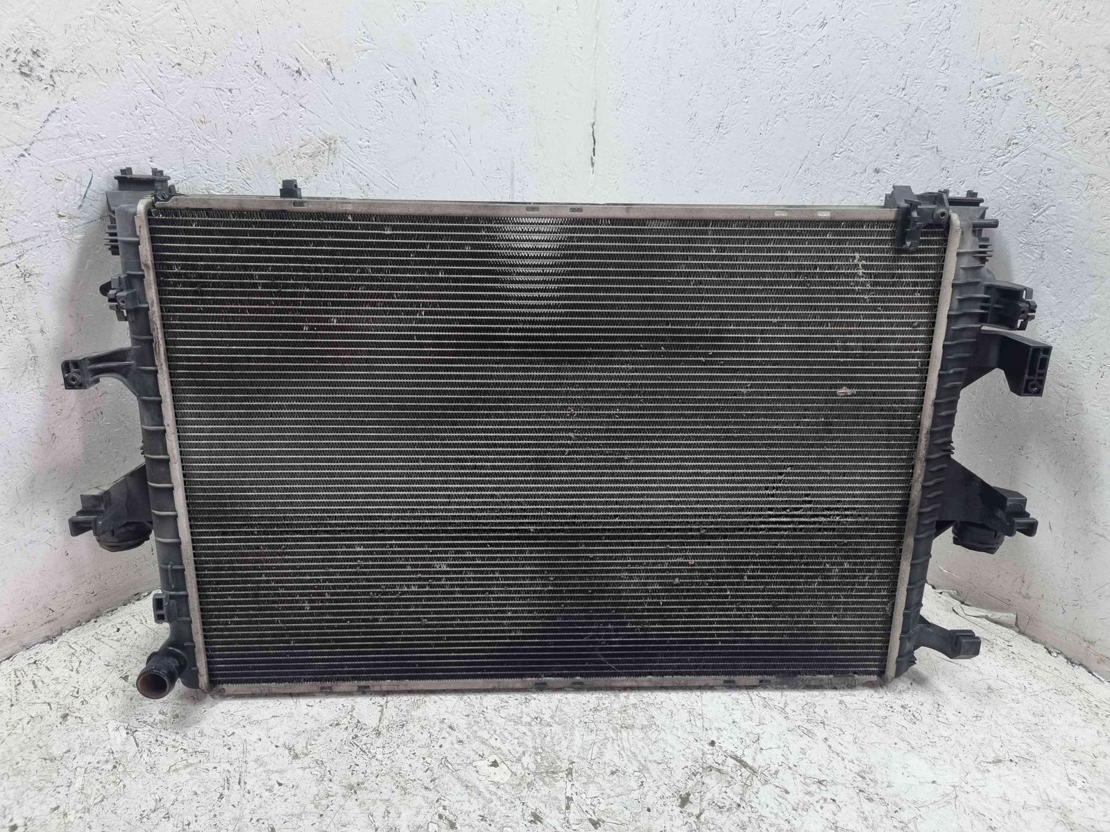 Radiator apa Volkswagen Transporter 5 Facelift [Fabr 2004-2013] 7E0121253A 2.0 TDI CAAC 103KW / 140CP