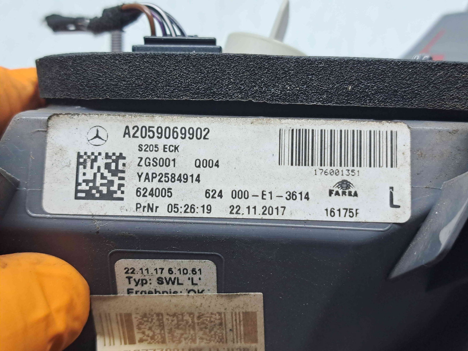 Stop aripa stanga Mercedes Clasa C Combi (W205) [Fabr 2015-prezent] A2059069902 - imagine 6